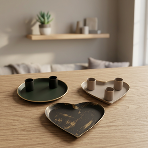 Juego de Portavelas de Hierro con Forma de Corazón Sonnet Decor, en Verde, Negro y Dorado, Hecho a Mano, Decoración para el Hogar, Uso Navideño, Bandeja de Metal Resistente - Product Image 1