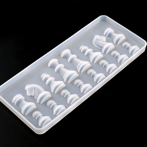 <span class=keywords><strong>Moule</strong></span> <span class=keywords><strong>en</strong></span> <span class=keywords><strong>Silicone</strong></span> Économique <span class=keywords><strong>pour</strong></span> <span class=keywords><strong>Résine</strong></span>, Forme d'Échecs Internationaux, <span class=keywords><strong>Moule</strong></span> DIY <span class=keywords><strong>en</strong></span> <span class=keywords><strong>Silicone</strong></span> UV, Argile, <span class=keywords><strong>Résine</strong></span> Époxy, Moules Pendentifs <span class=keywords><strong>pour</strong></span> Bijoux - Product Image 4