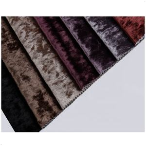 Chine 200-300gsm tissu d'ameublement imperméable résistant aux taches brillant écrasement velours glace écrasé velours tissu pour canapé chaise - Product Image 4