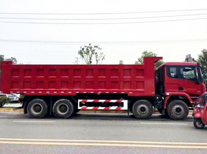 รถบรรทุก SHACMAN X3000 6X4 สำหรับงานก่อสร้างโครงสร้างพื้นฐาน ขนส่งสินค้าหนัก แบบเทท้าย - Product Image 2