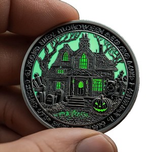 Moneda Conmemorativa <span class=keywords><strong>de</strong></span> la Casa <span class=keywords><strong>de</strong></span> las Brujas Internacional 2025, Moneda <span class=keywords><strong>de</strong></span> Aleación <span class=keywords><strong>de</strong></span> Halloween, Artículo Coleccionable <span class=keywords><strong>de</strong></span> Arte, Moneda <span class=keywords><strong>de</strong></span> Regalo - Product Image 4