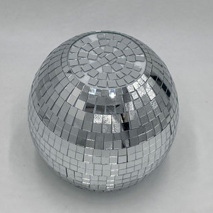 Vase <span class=keywords><strong>boule</strong></span> disco en gros, vase rond à fond plat avec miroir et chaîne <span class=keywords><strong>de</strong></span> suspension pour la décoration <span class=keywords><strong>de</strong></span> bureau et la plantation - Product Image 2