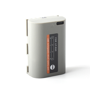 แบตเตอรี่กล้อง 2400mAh LP E6D พร้อมพอร์ตชาร์จ Type C แสดง<span class=keywords><strong>ส</strong></span>ถานะการชาร์จ ใช้งานร่วมกับ <span class=keywords><strong>Canon</strong></span> EOS R5 <span class=keywords><strong>R6</strong></span> 5D Mark IV 6D Mark II - Product Image 1
