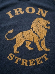 Débardeur de sport vintage pour <span class=keywords><strong>homme</strong></span> avec logo personnalisé, imprimé effet vieilli, idéal pour la musculation et l'entraînement - Product Image 3