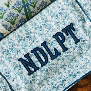 Sac cosmétique léger de poche florale de nuit de broderie pour le voyage ou le pointeur d'aiguille de compagnon de cadeau - Product Image 2