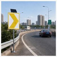 Señal de Tráfico LED Solar Personalizada de Fábrica, Señal de Advertencia Alimentada por Energía Solar con Símbolo Personalizado para Seguridad en la Construcción y Carreteras