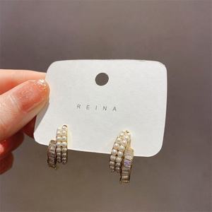 Boucles d'oreilles clous double rang de perles incrustées de diamants, en alliage plaqué or, tendance, pour femme, nouveau style 2025 - Product Image 6