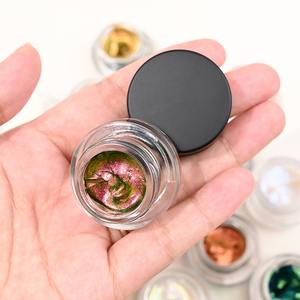 Pigment liquide nacré ultra scintillant métallique effet caméléon, longue tenue, waterproof, pour corps, yeux et visage, personnalisable en usine - Product Image 3