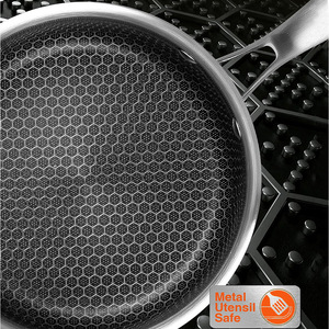 Juego de Utensilios de Cocina de Acero Inoxidable de Tres Capas, 3 Piezas Antiadherentes con Tapa de Vidrio, Aptos para Horno, Solo Lavar a Mano - Product Image 4