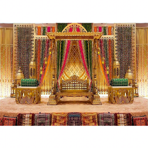 ธีมสีทองสง่างาม การตั้งค่าเวทีกลางคืน Sangeet เวทีที่สดใสสําหรับเพลงอินเดีย คืนธีมมูกัล เมฮันดีเพลงสง่างามกลางคืน - Product Image 1