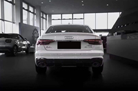 2021-2023 Audi A4 Facelift Kit MTM Kit de carrosserie de mise à niveau avec nouveau diffuseur arrière de calandre de pare-chocs avant