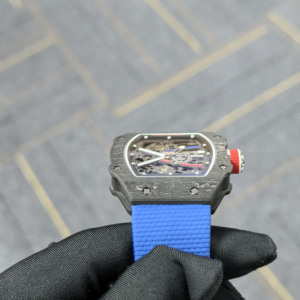 Montre mécanique de luxe pour homme en fibre de carbone ultra-mince, version haute 67-02, avec miroir saphir et fonctionnement à sept points d'engrenage - Product Image 3