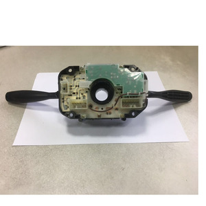 Xe lần lượt kết hợp tín hiệu chuyển đổi cho <span class=keywords><strong>Daihatsu</strong></span> taruna L710 L700 84310-87669-000 - Product Image 1