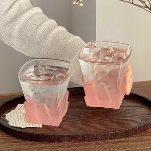 Creative Quadrate <span class=keywords><strong>Bicchieri</strong></span> di Whisky di <span class=keywords><strong>vetro</strong></span> <span class=keywords><strong>rosa</strong></span> cubetto di ghiaccio acqua smerigliato tazza di tè Whisky <span class=keywords><strong>bicchieri</strong></span> con Custom scatola di legno per il regalo - Product Image 2