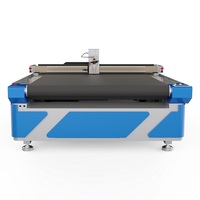 Couvre tableau de bord de voiture Tapis étanche à la lumière Couteau oscillant CNC Machine de découpe numérique