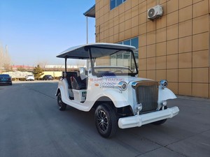 Nuevo Vehículo Turístico Clásico de Lujo Retro — Coche Eléctrico de Turismo y Vehículo Eléctrico Retro de Diseño Elegante - Product Image 6