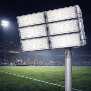 Reflector LED de Alta Potencia Eficiente para Campos Deportivos, Almacenes, Estacionamientos y Carreteras, Iluminación Exterior - Product Image 1