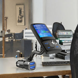 中国最新デザインポータブル車充電器Siri音声アシスタント2 USBポート<span class=keywords><strong>FM</strong></span>トランスミッターMP3 WAV FLACオーディオ大画面BTカー - Product Image 2