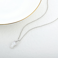 Collier Pendentif Chat Adorable en Argent Sterling 925 avec Émail et Accents de Zircon Cubique, Breloque Chaton Ludique pour Amoureux des Chats, Vente en Gros