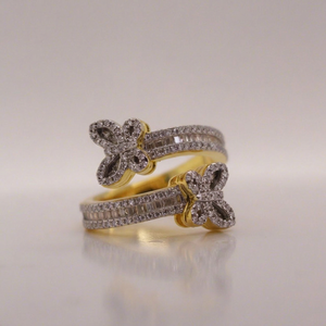 Anillo de compromiso de plata de ley 925 con moissanita, diseño de mariposa, engaste pavé, corte baguette, joyería romántica para mujer, ideal para regalo - Product Image 1
