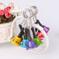 Sonnette à main en métal de 3,8 cm pour Kiss Mini, avec porte-clés, sonnette d'appel, cadeaux originaux pour les enterrements de vie de jeune fille, SD171