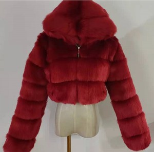 Veste élégante en fausse <span class=keywords><strong>fourrure</strong></span> de renard pour <span class=keywords><strong>femme</strong></span> <span class=keywords><strong>avec</strong></span> devant ouvert et manches évasées - Product Image 1