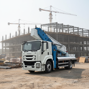 Nouvelle plateforme de travail en hauteur Isuzu ELF 56m diesel avec nacelle élévatrice et bras télescopique pour travaux en altitude - Product Image 1