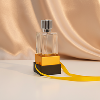 Flacons de parfum en verre rectangulaires transparents OEM vides 30ml/50ml/100ml avec vaporisateur pompe et boîte cadeau