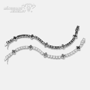 Bracelet Tennis en Argent Sterling 925 de Haute Qualité avec <span class=keywords><strong>Moissanite</strong></span> VVS, Agate Noire et Trèfle à Quatre Feuilles – Élégant Bracelet Jonc sur Commande - Product Image 3