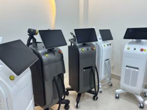 2024 <span class=keywords><strong>prix</strong></span> usine rajeunissement de la peau blanchissant Lightsheer Diode <span class=keywords><strong>Laser</strong></span> épilation glace titane platine XL - Product Image 2