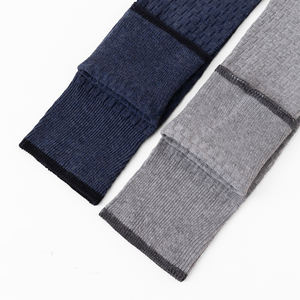 बछड़े की औपचारिक कारोबारी पोशाक के ऊपर उच्च गुणवत्ता वाले कपास पुरुषों के कारोबार के मोजे कारोबार को मोड़ता है। - Product Image 2