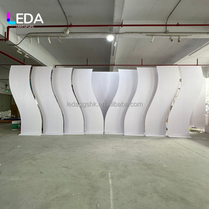 ฉากหลังงานแต่งงานอะคริลิคทรงตัว S ดีไซน์ใหม่จาก LEDA สำหรับตกแต่งเวทีงานแต่งงานและงานอีเว้นท์ - Product Image 3