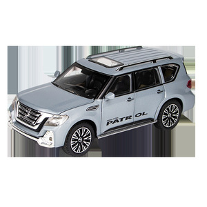 Nouveaux produits1: 24 Die Cast Toy Nissan Patrol Model Cars Pull Back Modèle de voiture avec 6 portes ouvertes <span class=keywords><strong>cadeau</strong></span> pour garçon - Product Image 3
