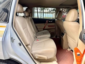 Offre Spéciale – <span class=keywords><strong>Toyota</strong></span> Highlander 2013 2.7L 4x2 <span class=keywords><strong>7</strong></span> <span class=keywords><strong>places</strong></span> Luxe – Voitures d'<span class=keywords><strong>occasion</strong></span> chinoises économiques et abordables - Product Image 6