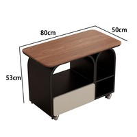 Table basse vintage italienne de luxe en marbre et acier avec rangement, canapé d'angle mobile crème, meuble d'appoint pour appartement et maison