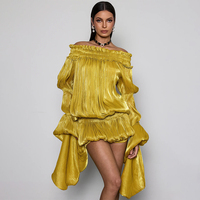 Robe Courte Femme en Satin ODM, Épaules Dénudées, Froncée, Drapée Irrégulièrement, Manches Longues, pour Soirée, Club, Vacances - Vente en Gros