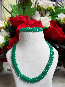 Ensemble collier et bracelet Émeraude Goutte de Rosée Harmonie, bijoux en pierres précieuses vertes naturelles, élégant cadeau artisanal pour femme. - Product Image 3