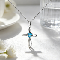 Collier pendentif croix en argent sterling 925 plaqué rhodium avec turquoise en forme de cœur, vente en gros, collection Moyu Jewelry