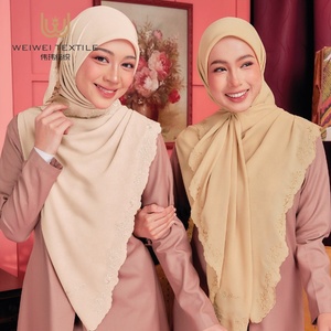 Виолетта мен Леон жыныстық поцелу Жас жесір әйелмен жыныстық қатынас