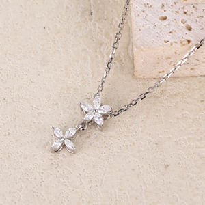 ทอง18K ที่เป็นของแข็งได้รับการรับรองจาก Gia จี้รูปดอกไม้เพชรธรรมชาติคุณภาพสูงของขวัญที่สวยงามสำหรับแฟนสาววันเกิด - Product Image 6