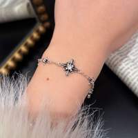 Bracelet vintage gothique à fleurs pour femme, avec breloque étoile en zircon et cristal, en argent antique, empilable, idéal comme cadeau