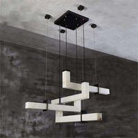 Lustre en pierre emboîtable style Wabi Sabi nordique, suspension géométrique moderne de luxe en albâtre pour projets hôteliers (vente en gros)