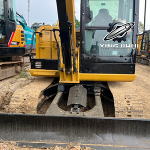 Excavatrice Caterpillar 305.5E2 d'occasion, marque japonaise d'origine, 5,5 tonnes, petite taille, chenilles en caoutchouc. - Product Image 2