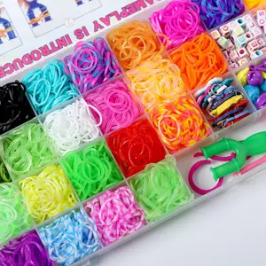 Großhandel 1500+ Gummibänder-Armband-Kit Regenbogenfarben-Gummi-Bänder Gummibänder-Schachtel für Weihnachten
