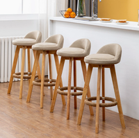 Tabourets de comptoir de cuisine en bois massif classique rustique nordique à dossier bas, chaise de bar pivotante, repose-pieds