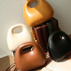 New Arrival Super Hot Women's Crossbody <b>Handbag</b> Fashion Round Bag With Leather <b>Small</b> Trendy Shoulder Bag Tanjing - Product Image 4