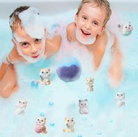 Boule pétillante de bain de parfum de luxe avec la surprise à l'intérieur des bombes naturelles de bain avec des mini jouets pour des enfants