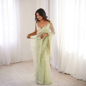 Sari en tulle vert clair brodé de sequins, bordure festonnée, longueur ras du sol, tenue ethnique pour mariage - Product Image 1