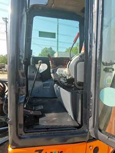 Mini excavatrice d'occasion Hitachi ZX55 d'une capacité de 5.5 tonnes La machine de pelle d'occasion du Japon en vente à bas prix - Product Image 5