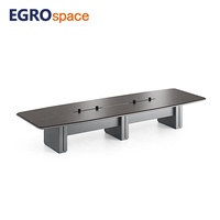 Solution d'espace de travail EGROspace, table de conférence, mobilier moderne, salle de réunion, table de réunion en placage de bois